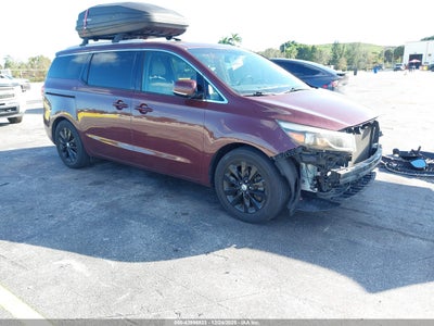 KIA SEDONA 2015