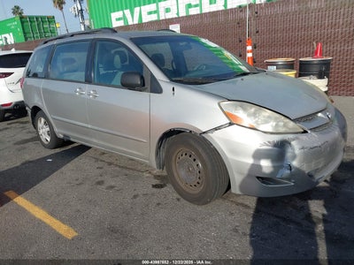 TOYOTA SIENNA 2009