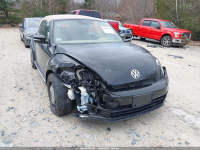 VOLKSWAGEN BEETLE 2014