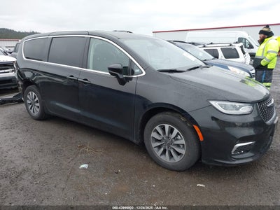 CHRYSLER PACIFICA HYBRID 2024