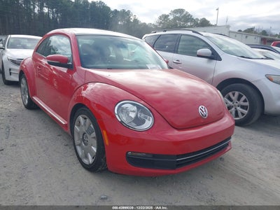VOLKSWAGEN BEETLE 2012