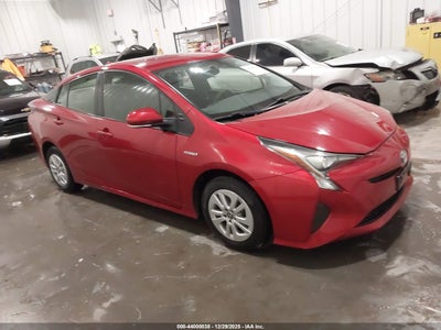 TOYOTA PRIUS 2016