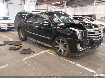 CADILLAC ESCALADE ESV 2016