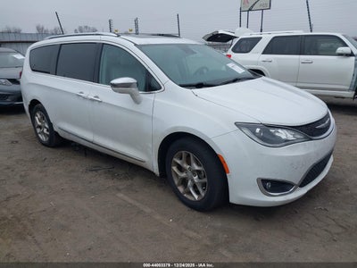 CHRYSLER PACIFICA 2017