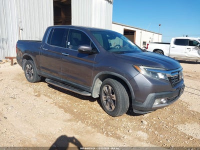 HONDA RIDGELINE 2017