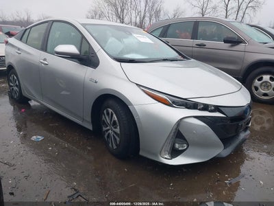 TOYOTA PRIUS PRIME 2021