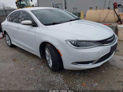 CHRYSLER 200 2015