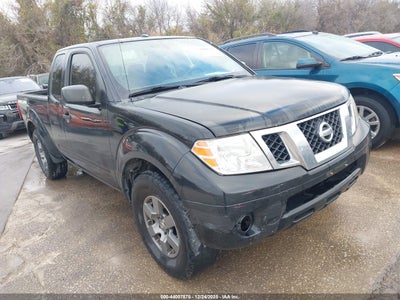 NISSAN FRONTIER 2013
