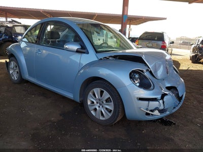 VOLKSWAGEN NEW BEETLE 2009