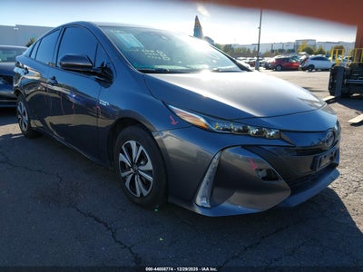TOYOTA PRIUS PRIME 2017