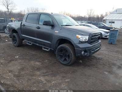 TOYOTA TUNDRA 2013