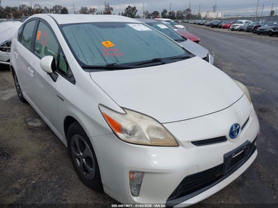 TOYOTA PRIUS 2015