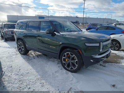 RIVIAN R1S 2024