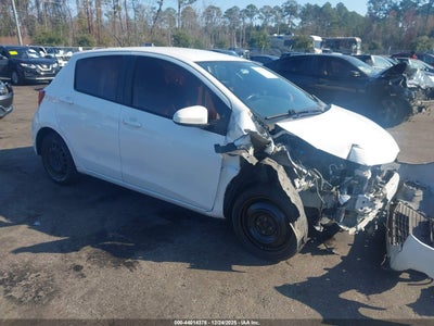 TOYOTA YARIS 2015