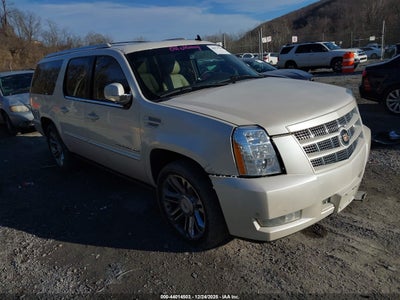 CADILLAC ESCALADE ESV 2013