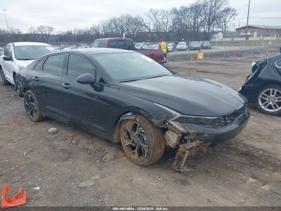 KIA K5 2025