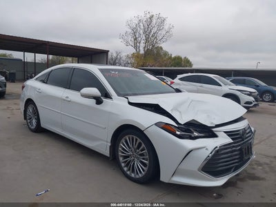 TOYOTA AVALON 2022