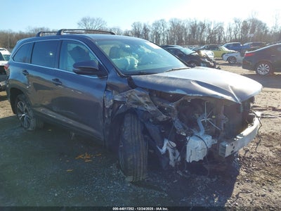 TOYOTA HIGHLANDER 2017