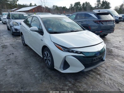 TOYOTA PRIUS PRIME 2017
