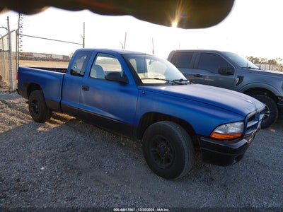 DODGE DAKOTA 2000