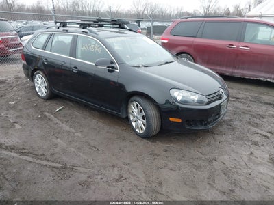 VOLKSWAGEN JETTA SPORTWAGEN 2011