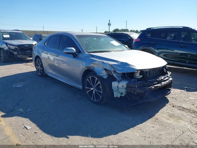 TOYOTA CAMRY 2020