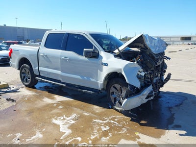 FORD F-150 LIGHTNING 2024