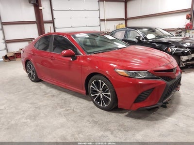 TOYOTA CAMRY 2020
