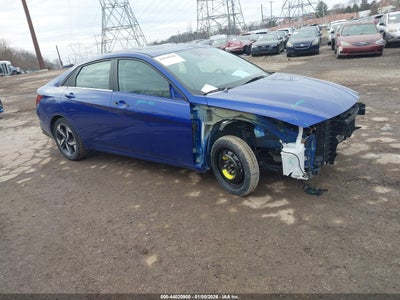 HYUNDAI ELANTRA 2022