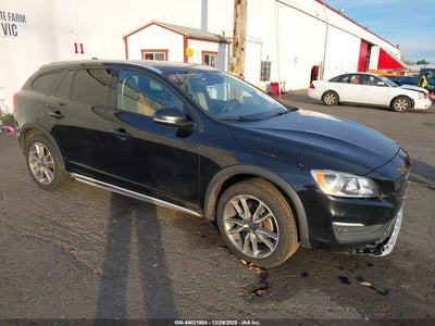 VOLVO V60 CROSS COUNTRY 2018