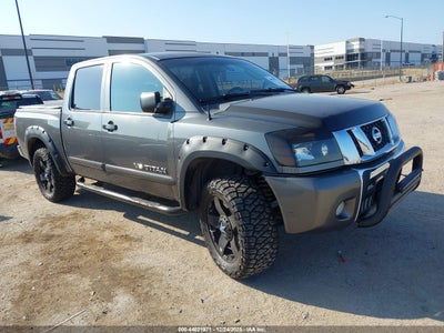 NISSAN TITAN 2010