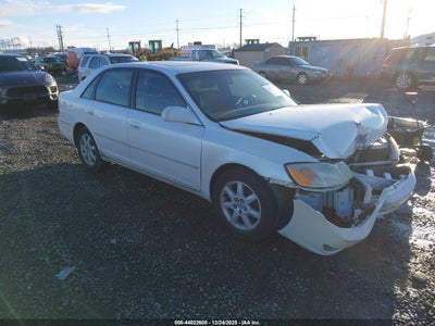 TOYOTA AVALON 2001