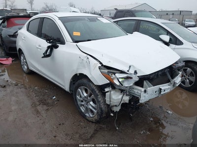 TOYOTA YARIS IA 2017
