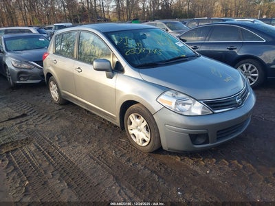 NISSAN VERSA 2011