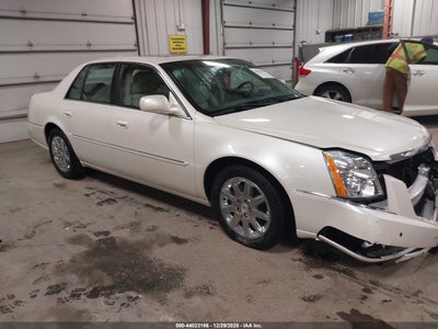CADILLAC DTS 2011