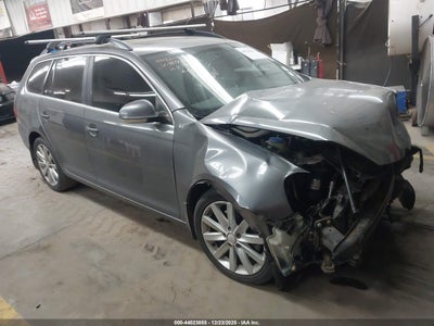 VOLKSWAGEN JETTA SPORTWAGEN 2011