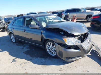 TOYOTA AVALON 2010