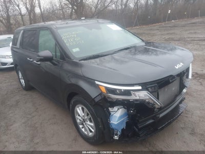 KIA CARNIVAL MPV 2024