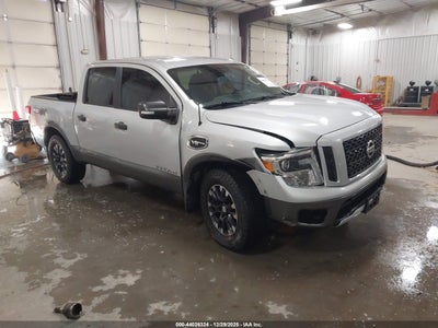 NISSAN TITAN 2017