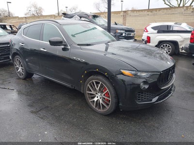 MASERATI LEVANTE 2017