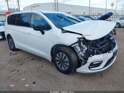 CHRYSLER PACIFICA HYBRID 2024