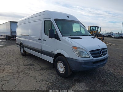MERCEDES-BENZ SPRINTER 2500 2011