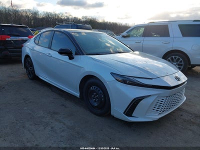 TOYOTA CAMRY 2025