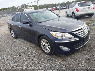 HYUNDAI GENESIS 2012
