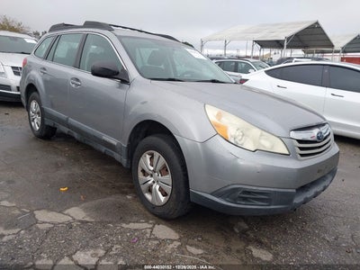 SUBARU OUTBACK 2010