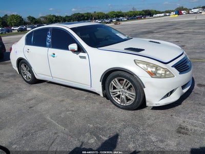 INFINITI G37 2013