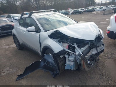 TOYOTA C-HR 2021
