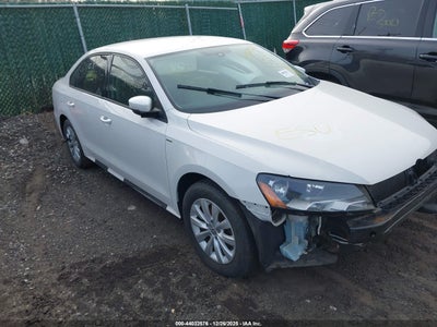 VOLKSWAGEN PASSAT 2014