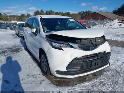 TOYOTA SIENNA 2023