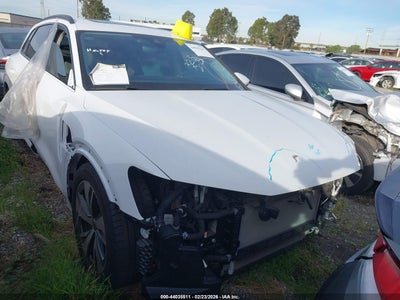 AUDI Q8 E-TRON 2024